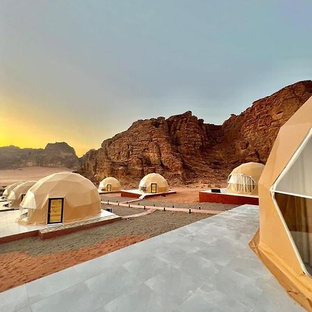 Flower Life Camp Wadi Rum Extérieur photo