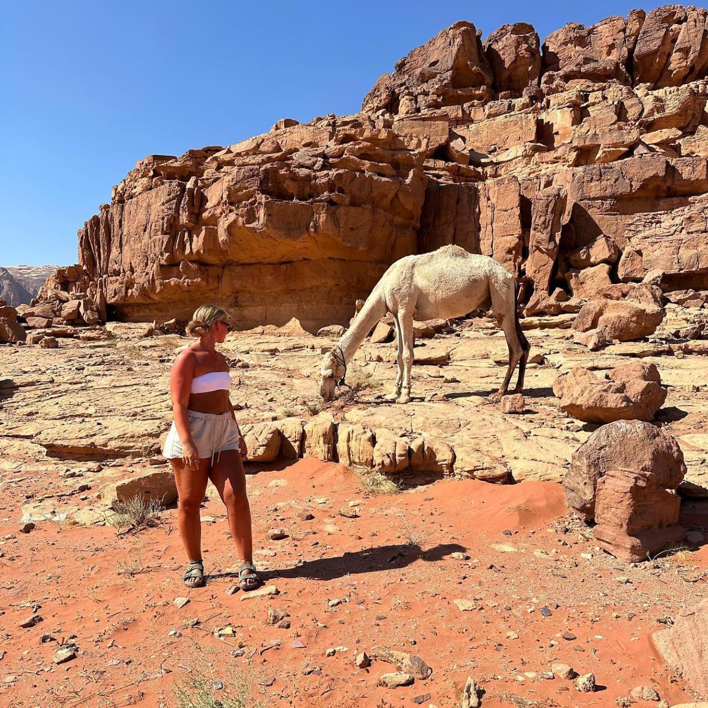 Flower Life Camp Wadi Rum Extérieur photo