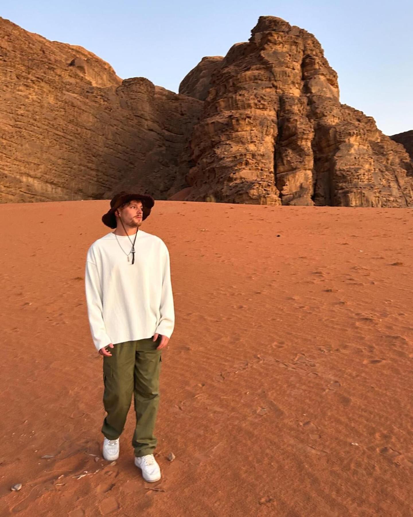 Flower Life Camp Wadi Rum Extérieur photo