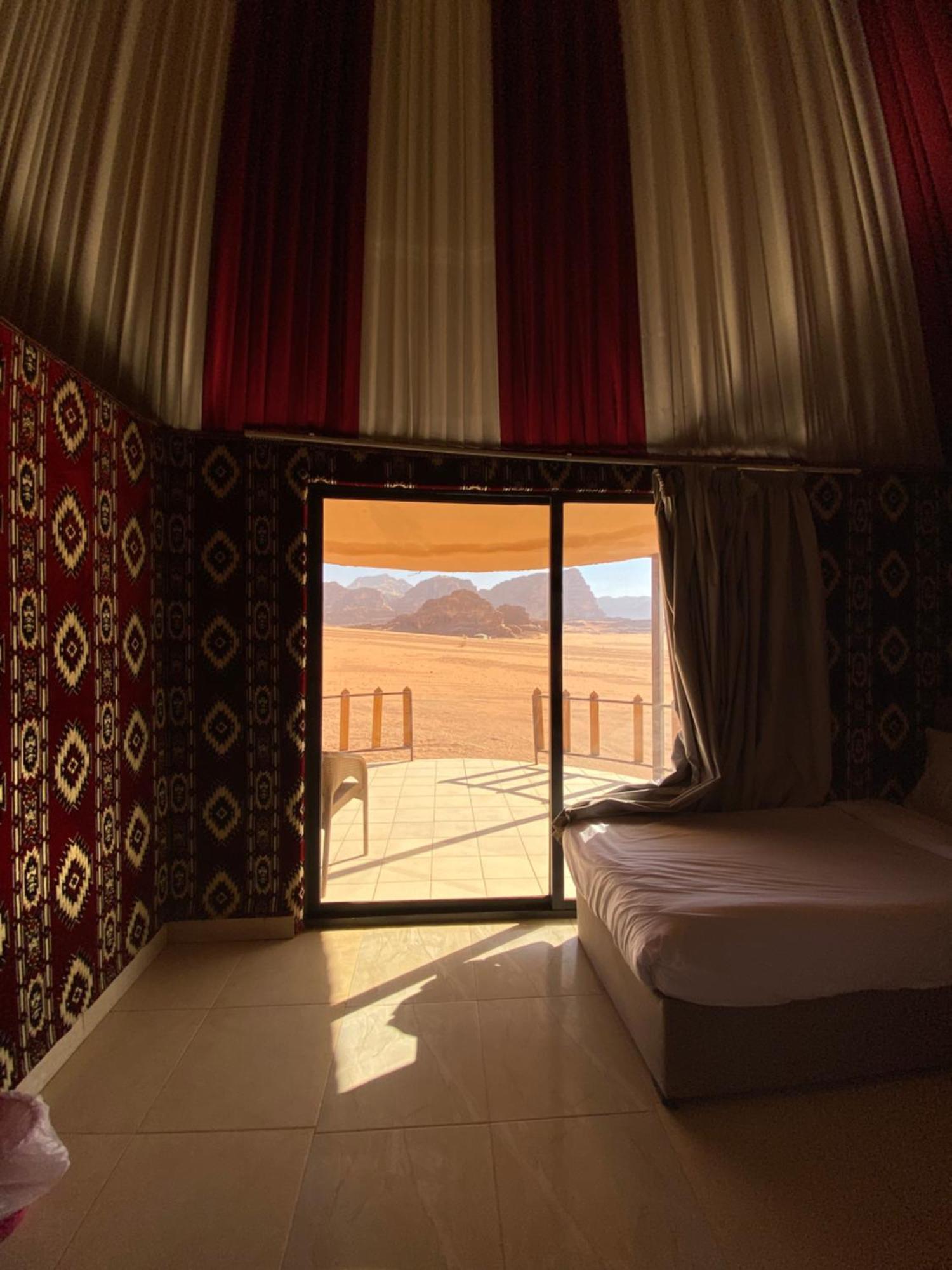 Flower Life Camp Wadi Rum Extérieur photo
